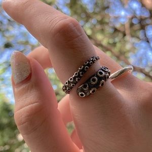 Cute Tentacle Ring